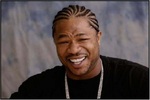 Jest to czarny raper Xzibit, lubiący śmiech i dobry żart w różnym wykonaniu.
